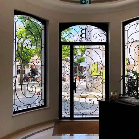 Bowen, Luxury Suites ลากอส ภายนอก รูปภาพ